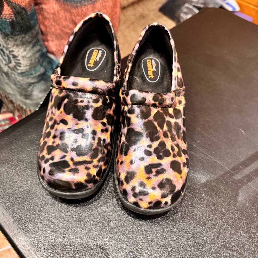 NWT Safe T Step Comfort Clog Leopard Non Slip Workwear US Size 6 1/2 EUR 38